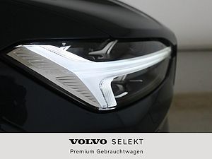 Volvo  B4 R Design AWD