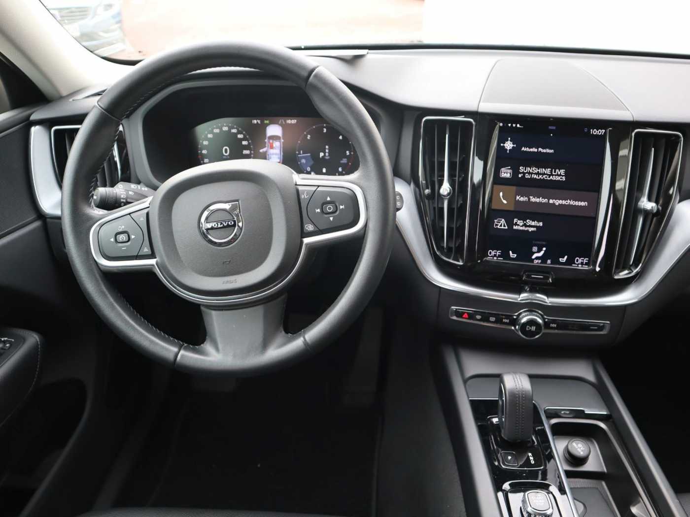 Volvo  Momentum Pro B4 AWD*Fronth*LED*