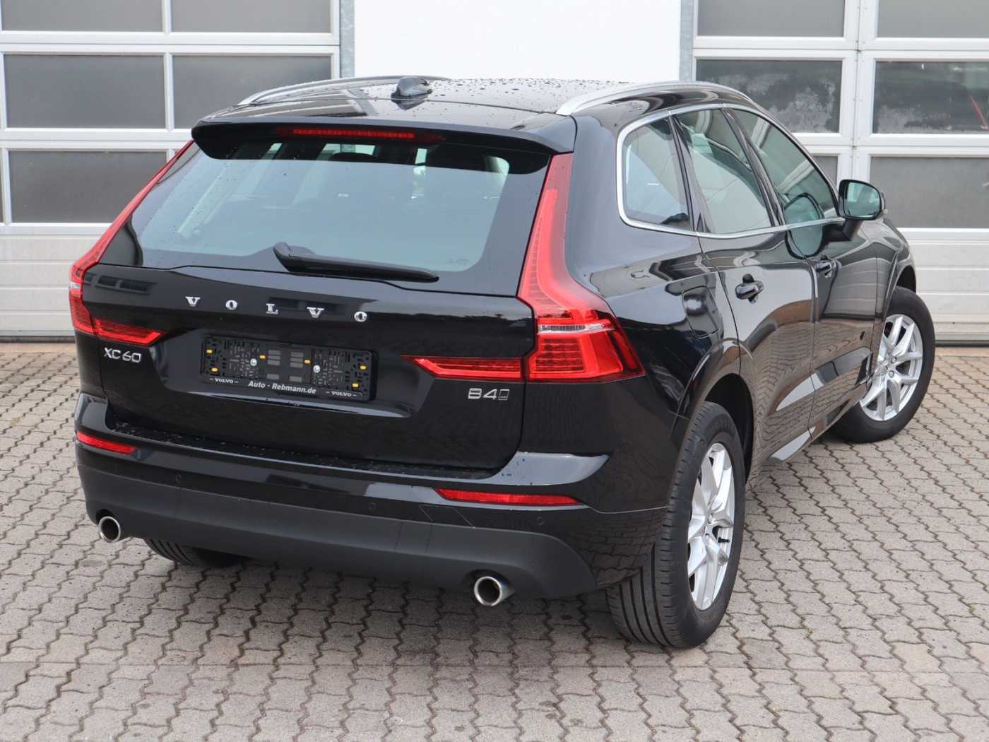 Volvo  Momentum Pro B4 AWD*Fronth*LED*