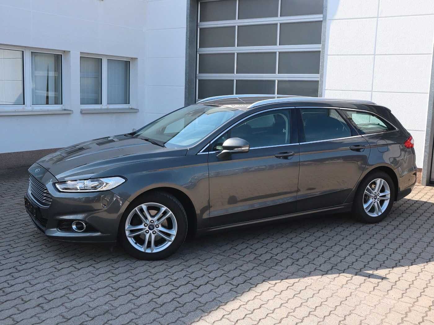 Ford  Turnier 2.0TDCi Titanium