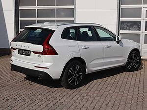 Volvo  D4 Momentum FWD, SD, Standh, AHZV