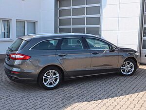 Ford  Turnier 2.0TDCi Titanium